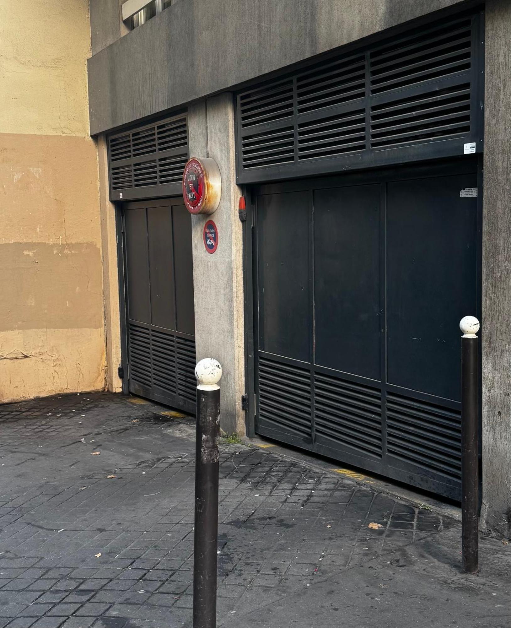 ホテル オテル ド フランス 18 パリ エクステリア 写真